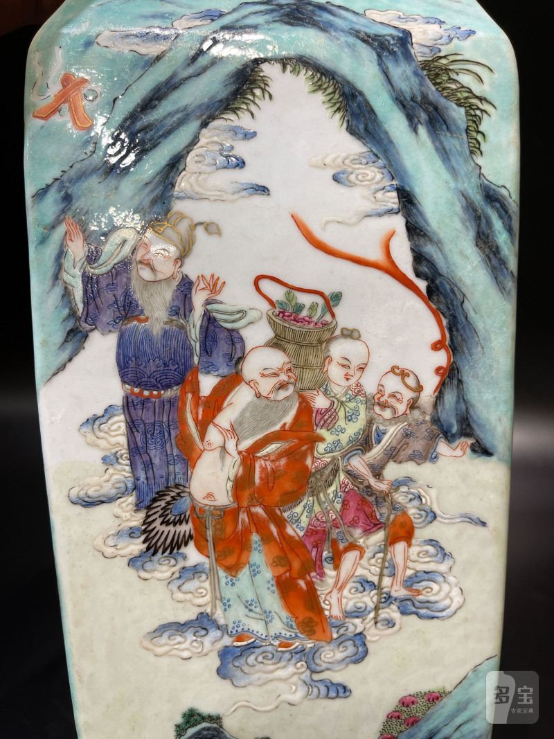 清同治 粉彩群仙祝寿图铺首方瓶 - 图9
